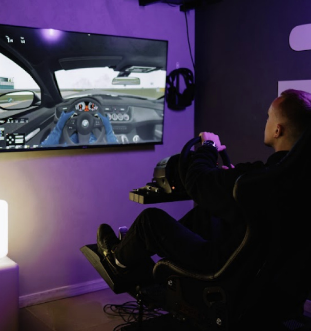 SIM RAСER — автосимулятор