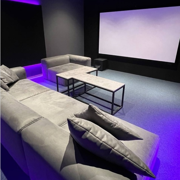 CINEMA L2 — частный кинотеатр